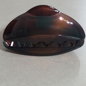NWOT Made In France Tortoise Shell Brown Hair Claw Clip
